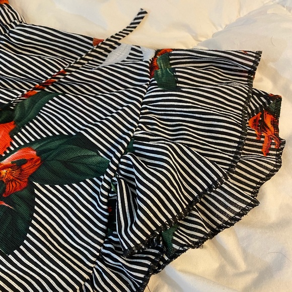 Floral-Stripped Print Romper - Picture 5 of 7